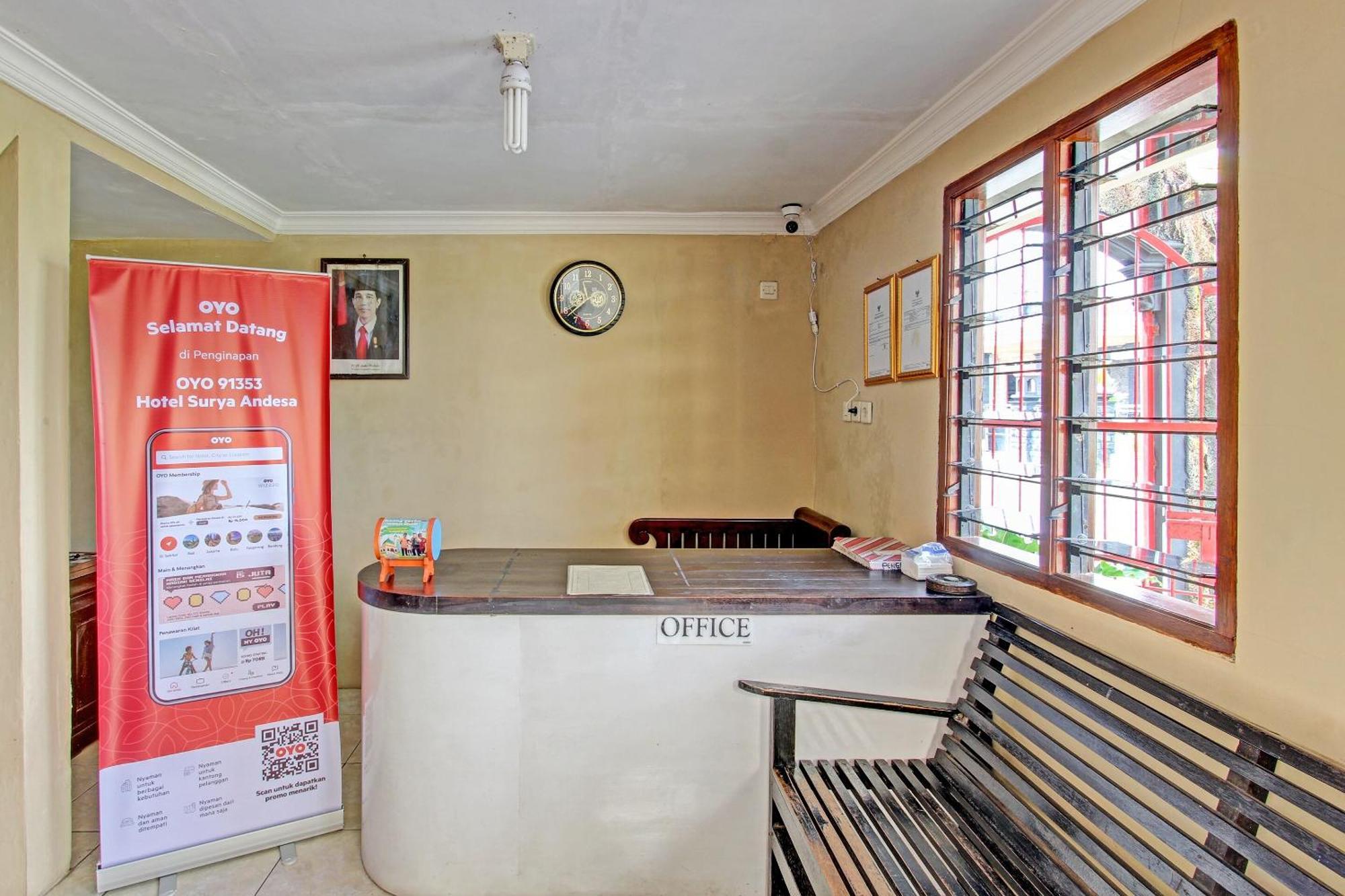 Oyo 91353 Hotel Surya Andesa Klaten Exterior foto