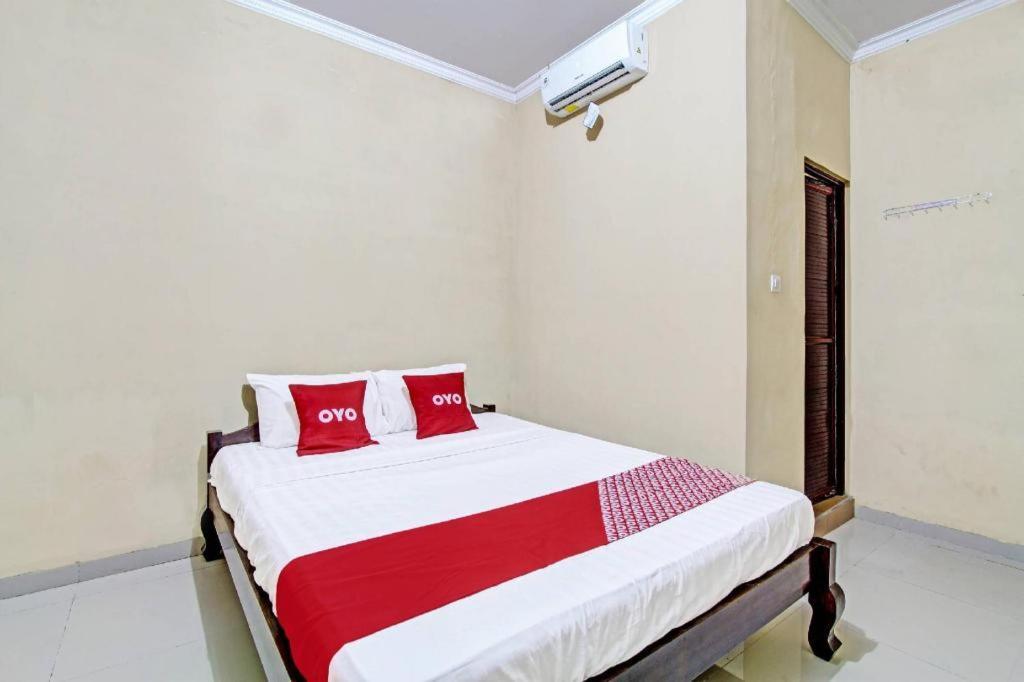 Oyo 91353 Hotel Surya Andesa Klaten Exterior foto