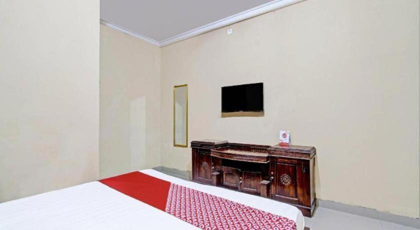 Oyo 91353 Hotel Surya Andesa Klaten Exterior foto